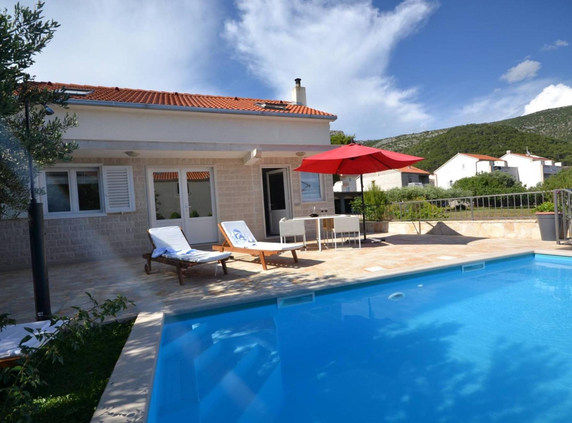 Marvelous Escape Bol Island Villa With Pool Εξωτερικό φωτογραφία